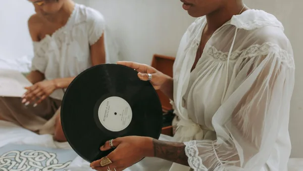 Vinyl Cleaner Kit for Beginners: A Complete Guide