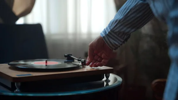 Vinyl Player: A Complete Buyer's Guide