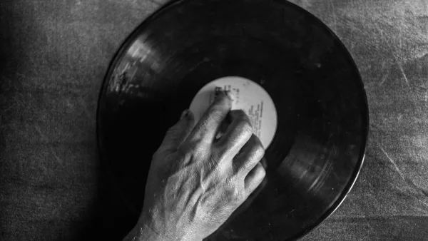 Vinyl Record Cleaning Machines for Beginners: A Complete Guide
