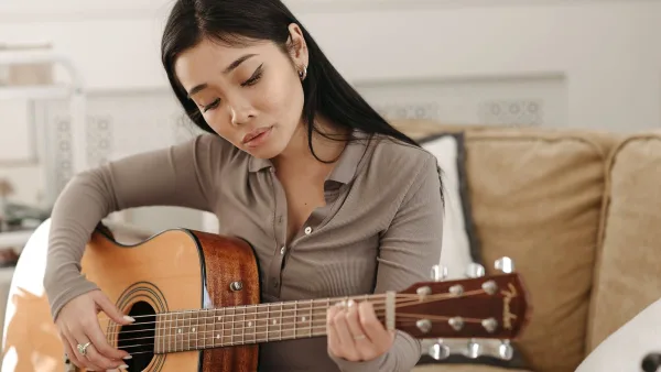 Yamaha F310 for Beginners: A Complete Guide