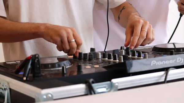 4 Channel Dj Controller for Beginners: A Complete Guide