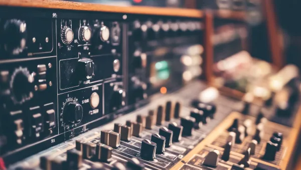 Analog Mixer Explained: Features, Types and Tips