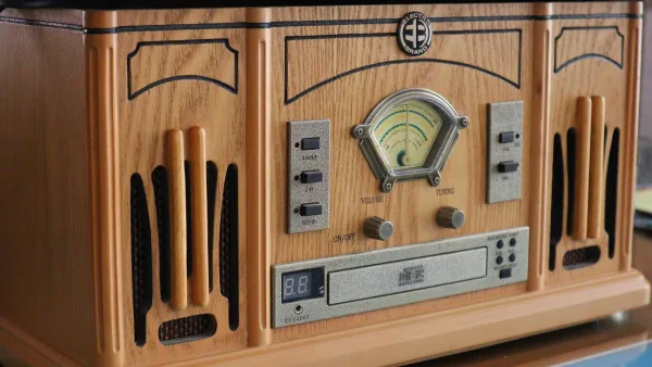 Cd Player Explained: Features, Types and Tips