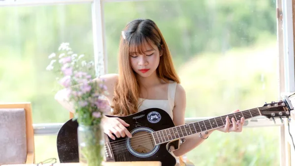 Common Guild Acoustic Guitar Mistakes to Avoid