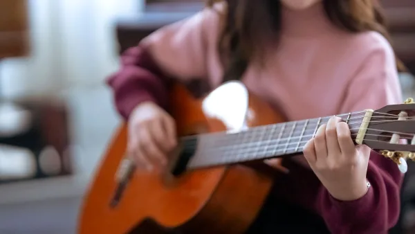 Common Guitar Body Mistakes to Avoid