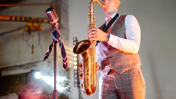 Everything You Need to Know About Saxophone Stand