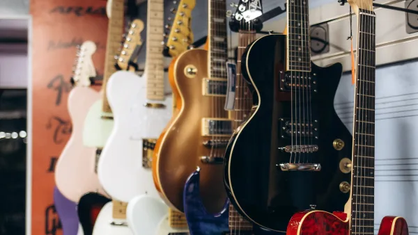 Guild Acoustic Guitar: A Complete Buyer's Guide