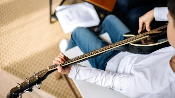 Guild Acoustic Guitar Explained: Features, Types and Tips