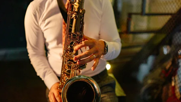 How to Set Up and Use Alto Saxophone