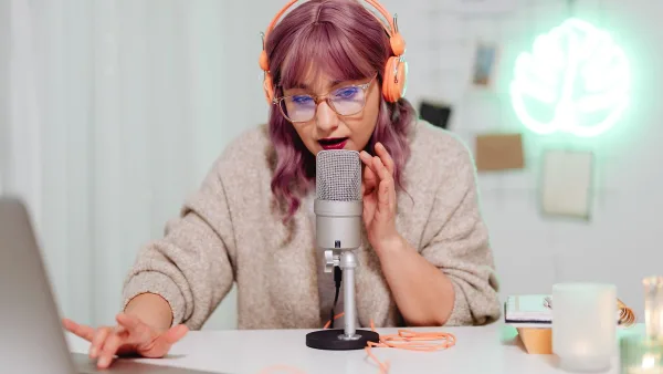 How to Set Up and Use Podcast Microphone