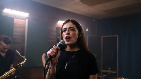 Microphone: A Complete Buyer's Guide