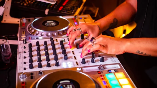 Pioneer Dj Dj Controller Explained: Features, Types and Tips