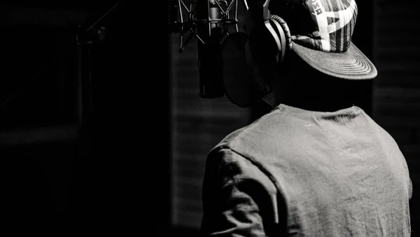 Recording Microphone Explained: Features, Types and Tips