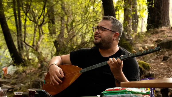 Tenor Banjo for Beginners: A Complete Guide