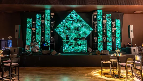 The Best Line Arrays for the Money