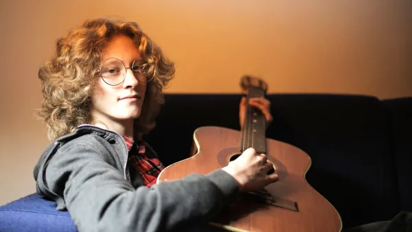 Washburn Acoustic Guitar for Beginners: A Complete Guide