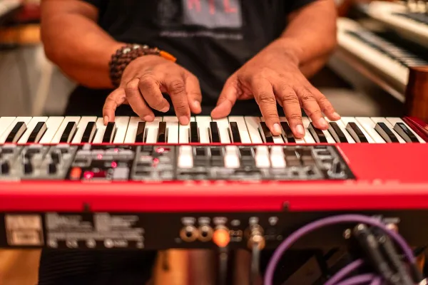 Pianos & Keyboards