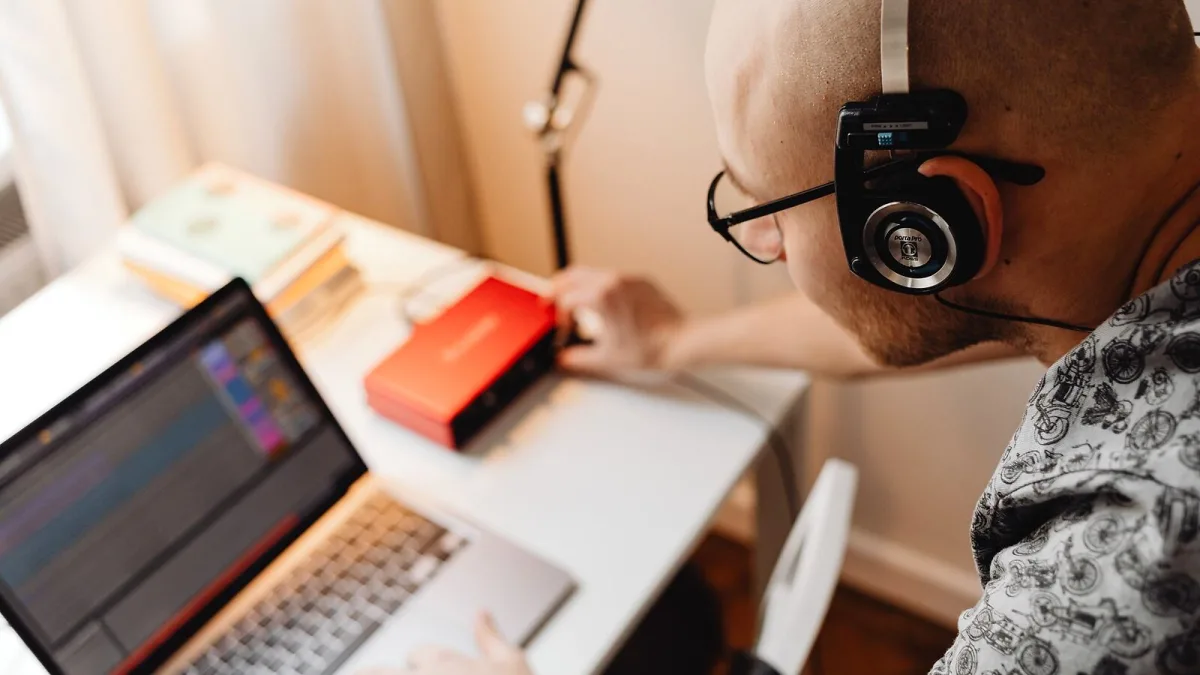 Ableton Live for Beginners: A Complete Guide
