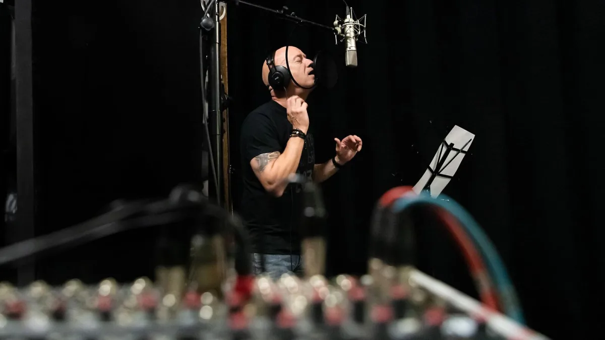 Audio Technica At2020 for Beginners: A Complete Guide