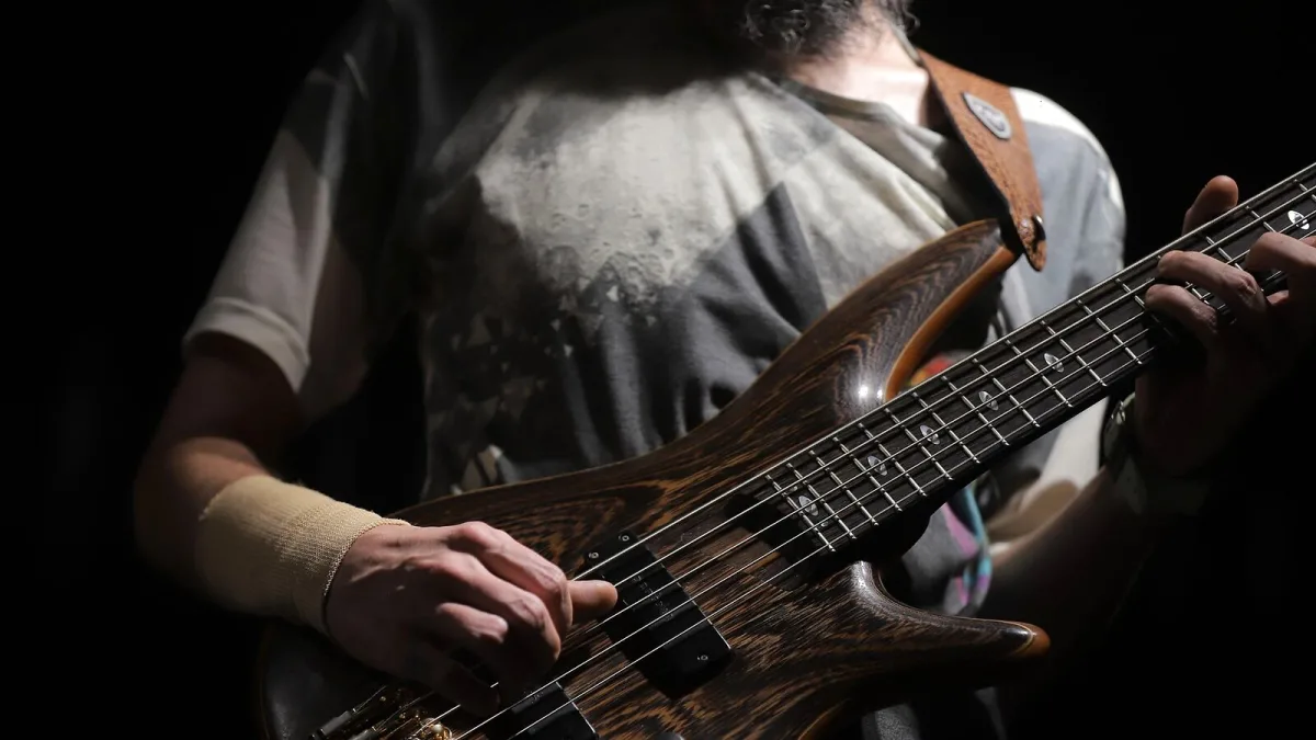 Bass Strings: A Complete Buyer's Guide