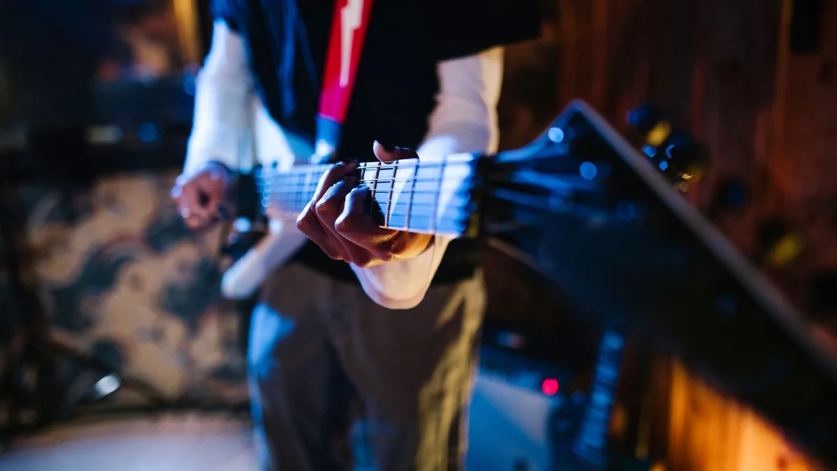 Common Rickenbacker Electric Bass Guitar Mistakes to Avoid