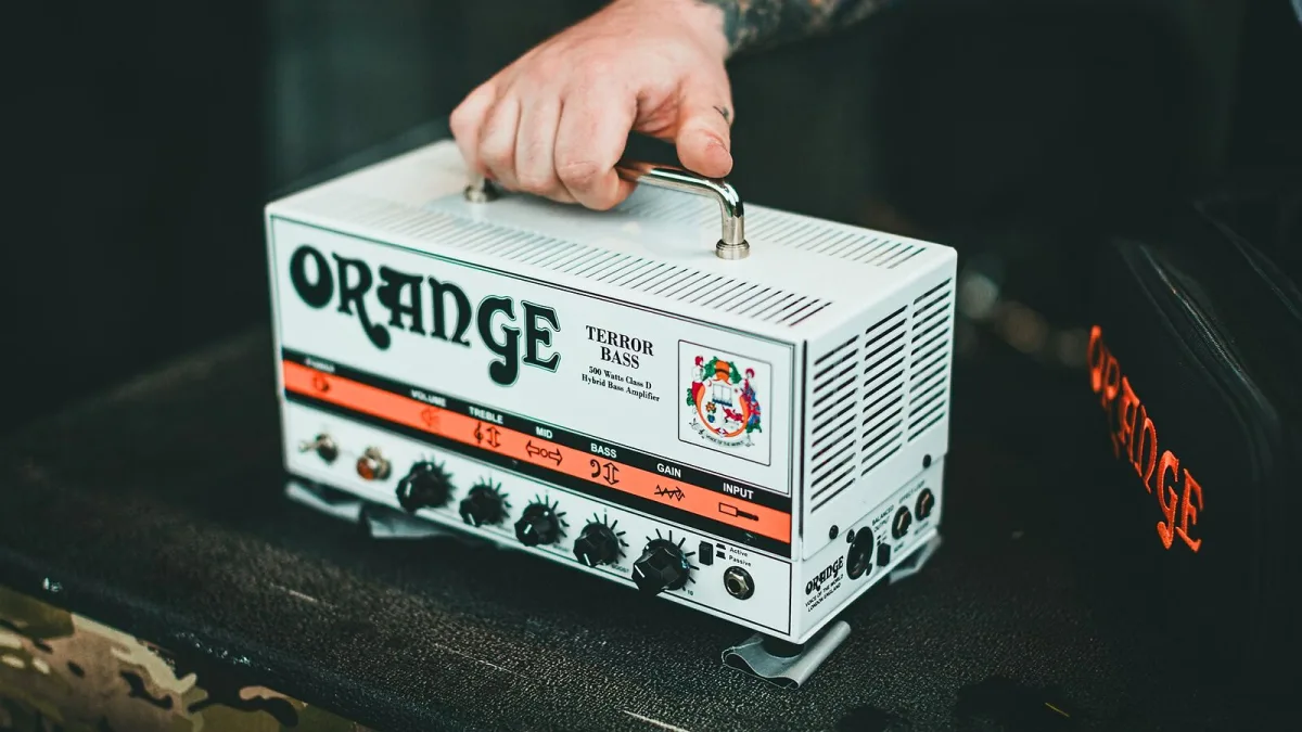 Fender Blues Jr Explained: Features, Types and Tips
