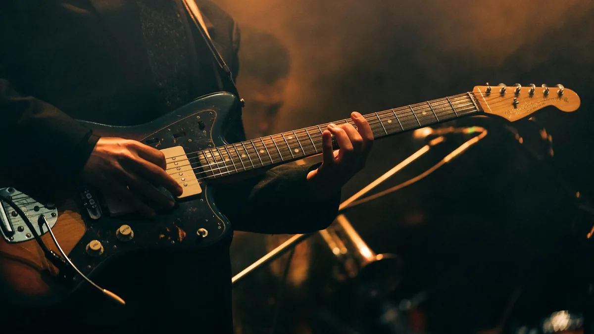 Gibson Firebird Guitar: A Complete Buyer's Guide