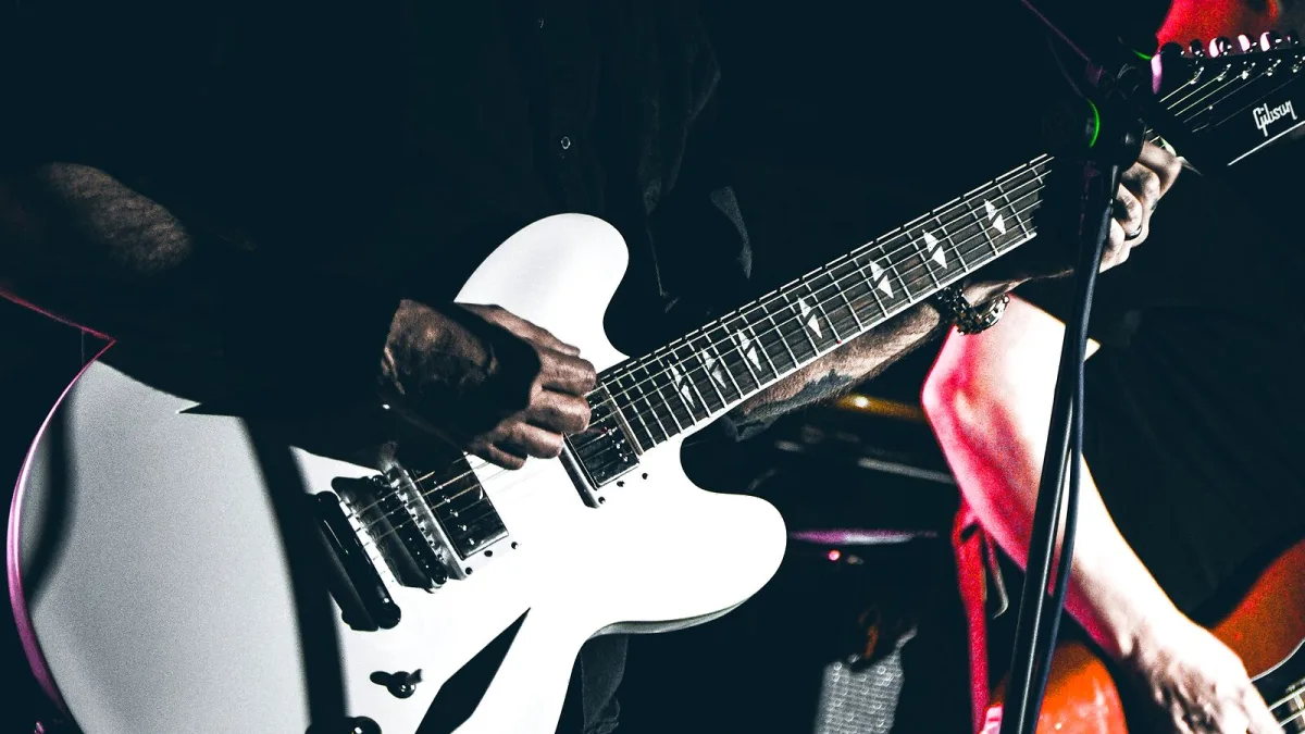 Gretsch White Falcon Guitar Explained: Features, Types and Tips