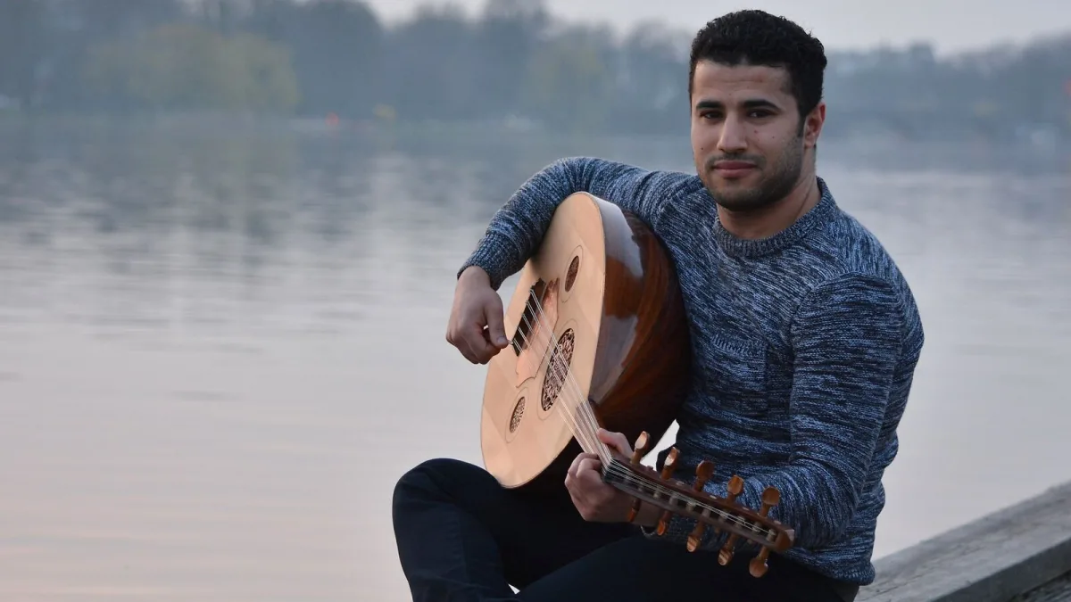 Oud Instrument Explained: Features, Types and Tips
