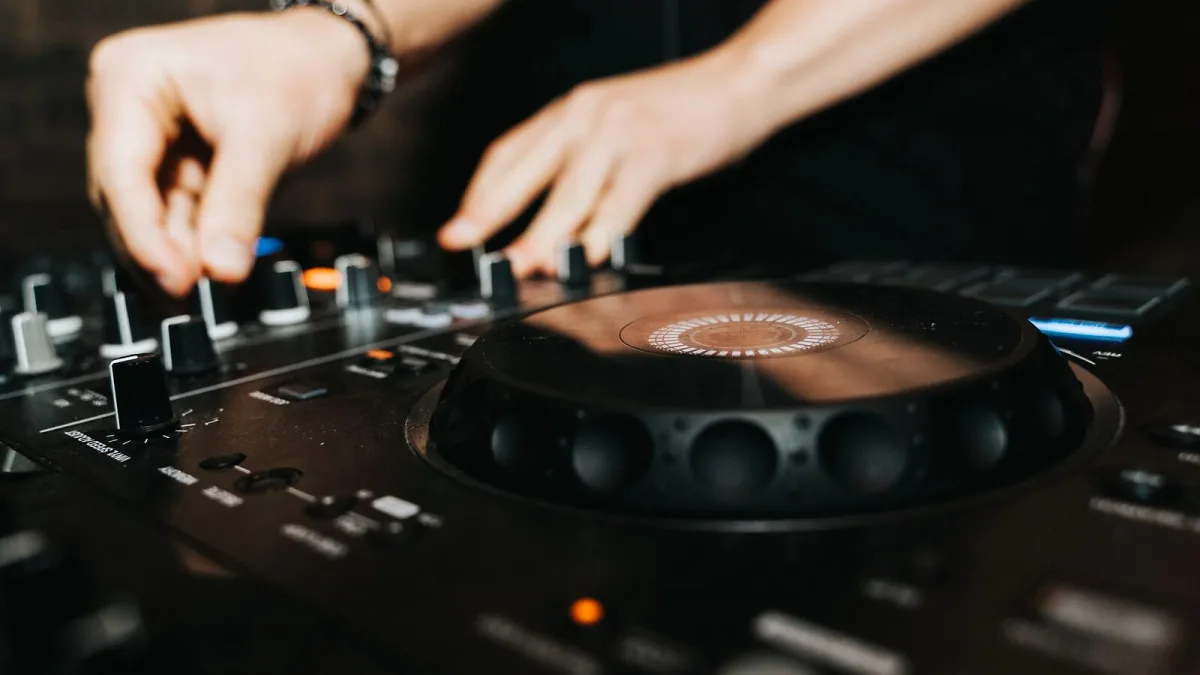Pioneer Ddj Flx4 for Beginners: A Complete Guide