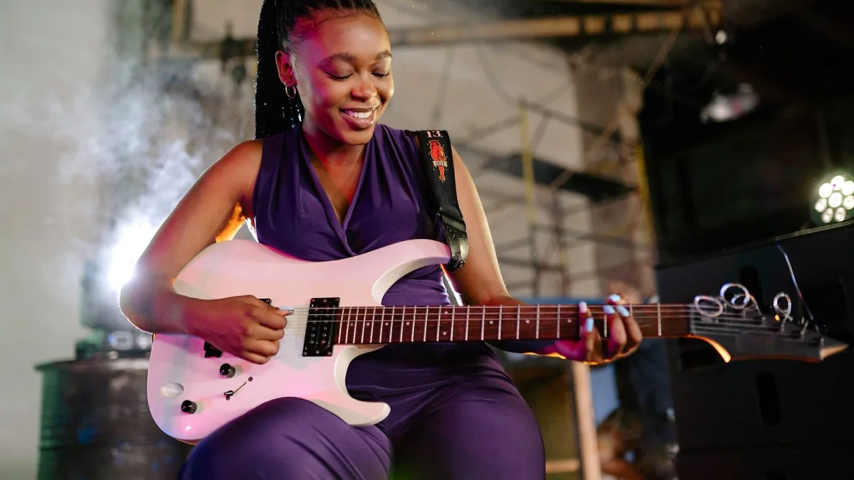 Prs Custom 24 Explained: Features, Types and Tips
