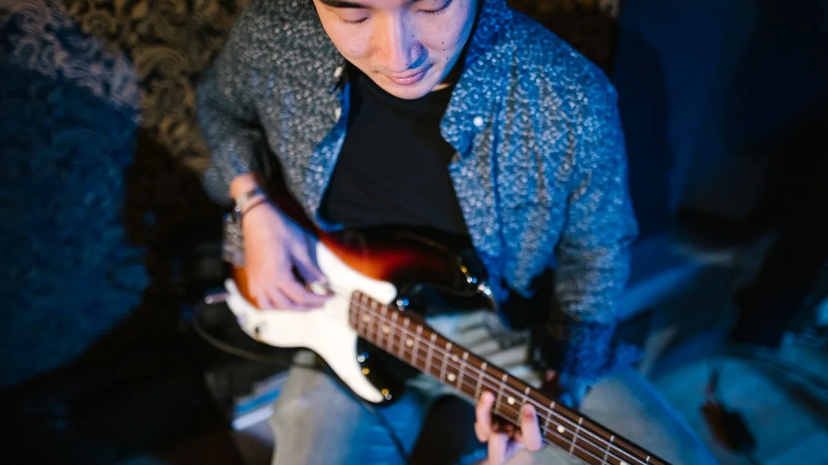 Short Scale Bass: A Complete Buyer's Guide