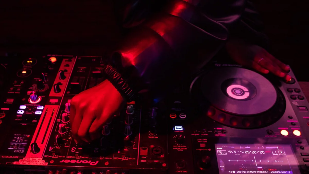 The Best Acid House Artists to Know