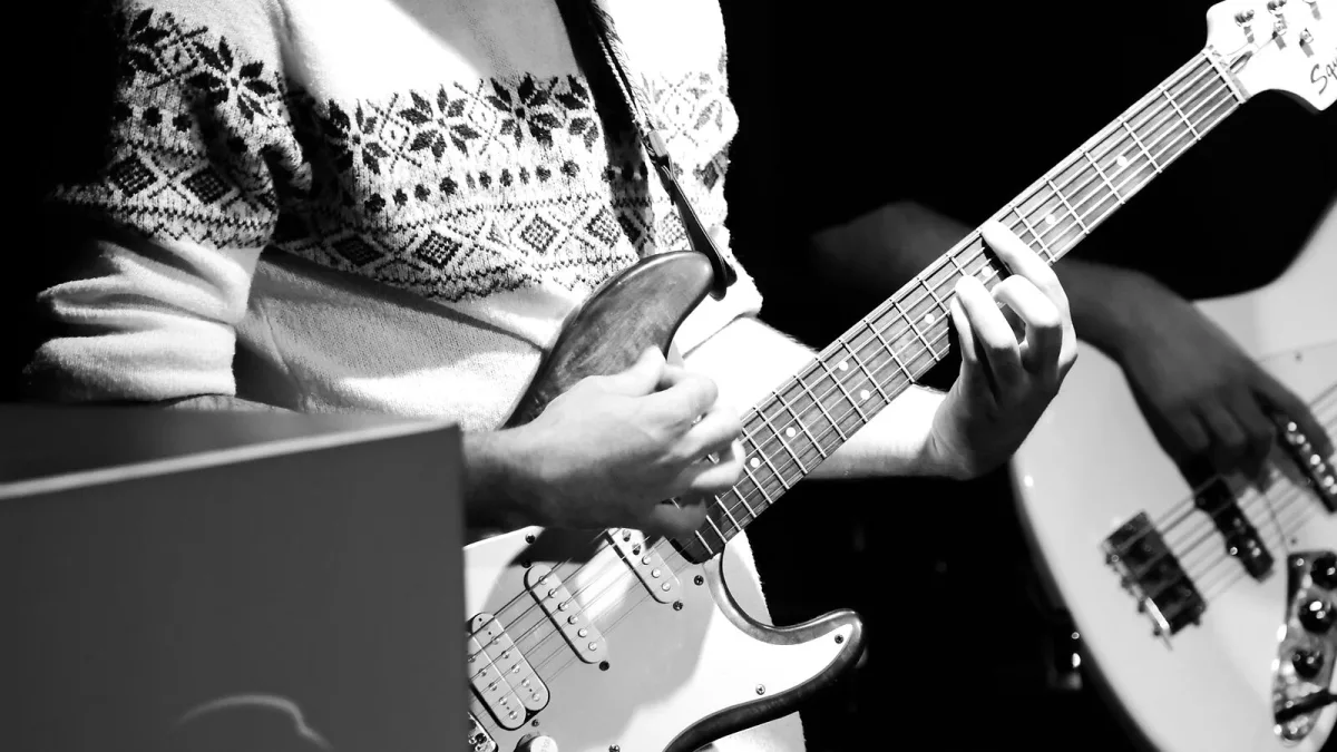 The Best Gibson Firebirds for the Money