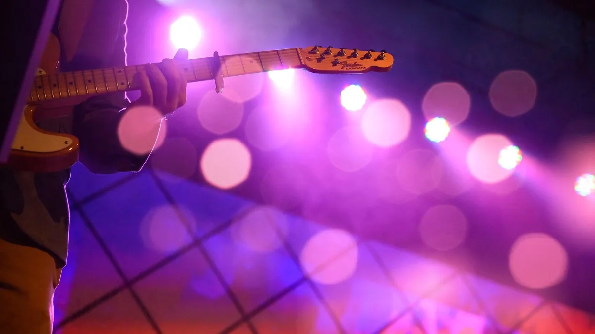 The Best Gretsch White Falcons for the Money
