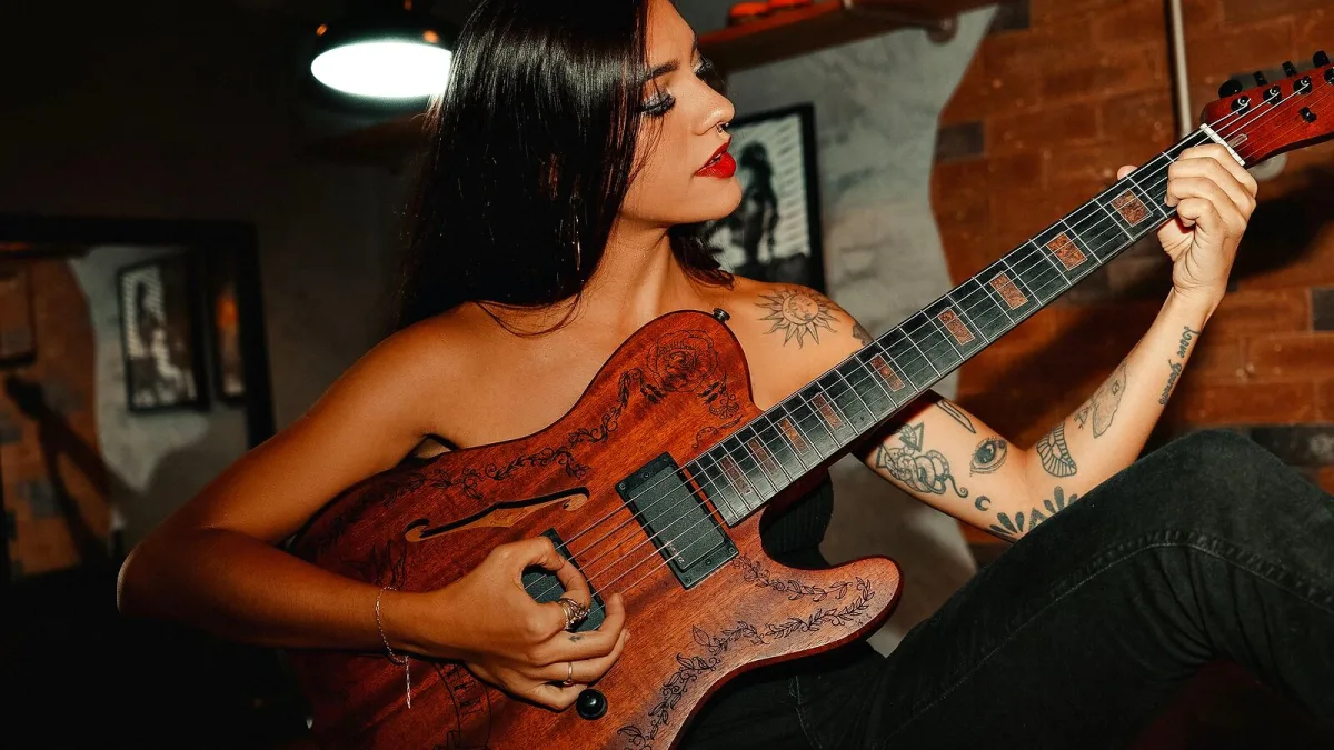 The Best Headless Guitars for the Money
