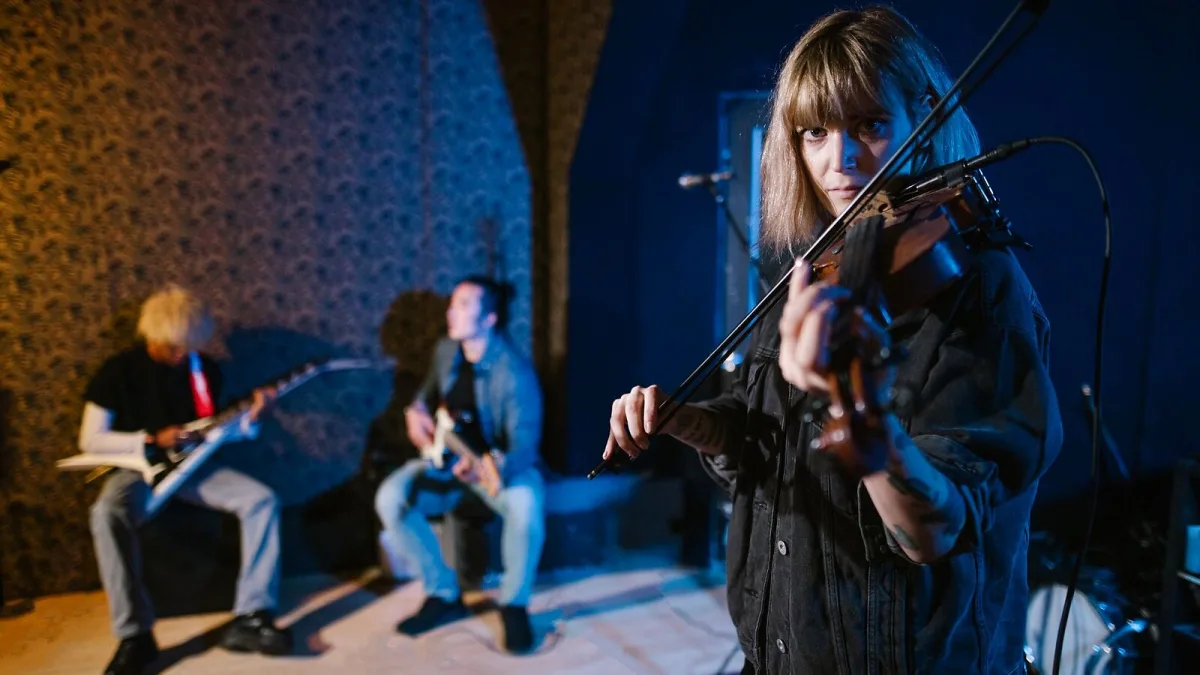 The Best Shoegaze Artists to Know