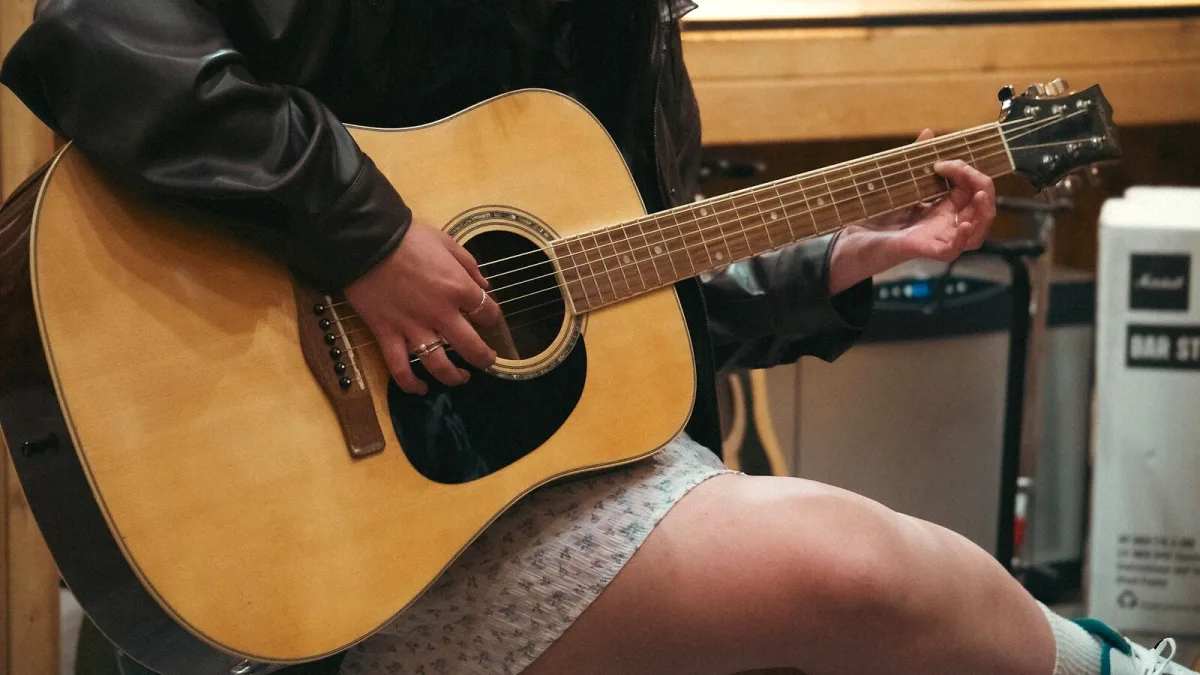 The Ultimate Guide to Gibson J45