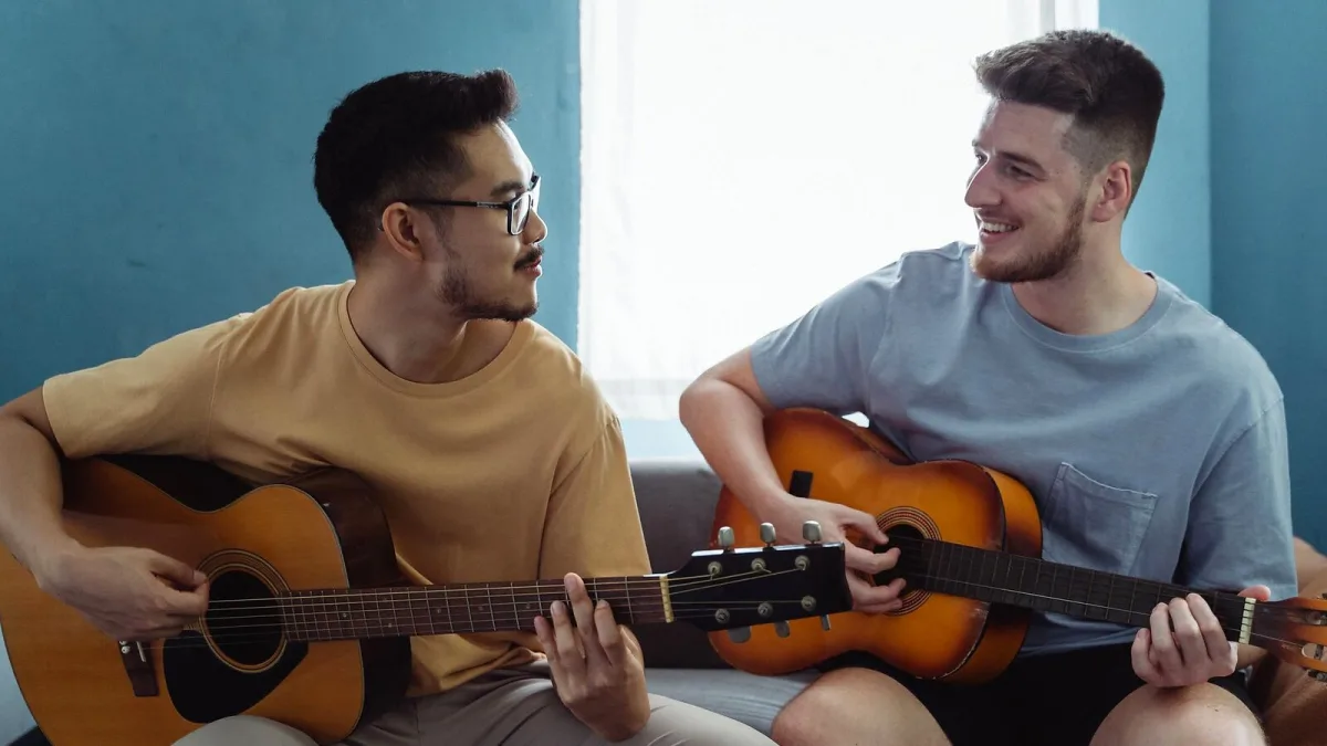 The Ultimate Guide to Parlour Guitars