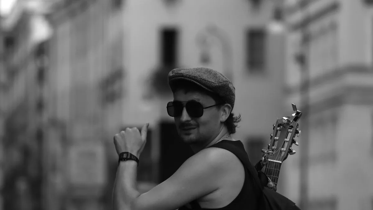 A Guide to Silent Guitar