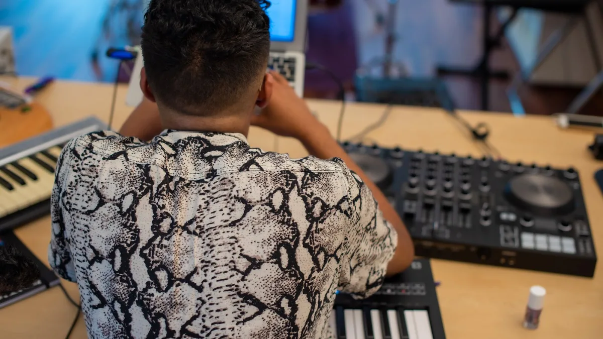 Analog Mixer for Beginners: A Complete Guide