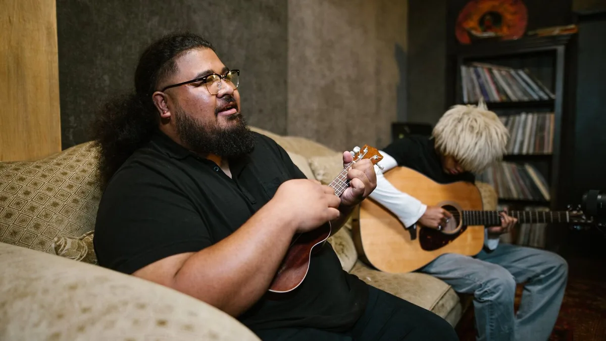Common Fender Acoustic Guitar Mistakes to Avoid