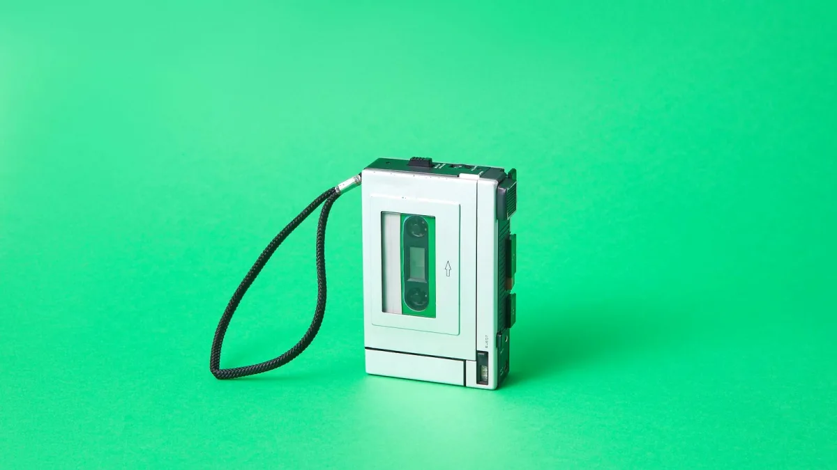 Dictaphone Explained: Features, Types and Tips