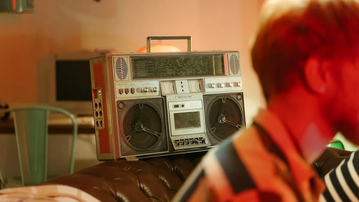 Hifi Speakers Explained: Features, Types and Tips
