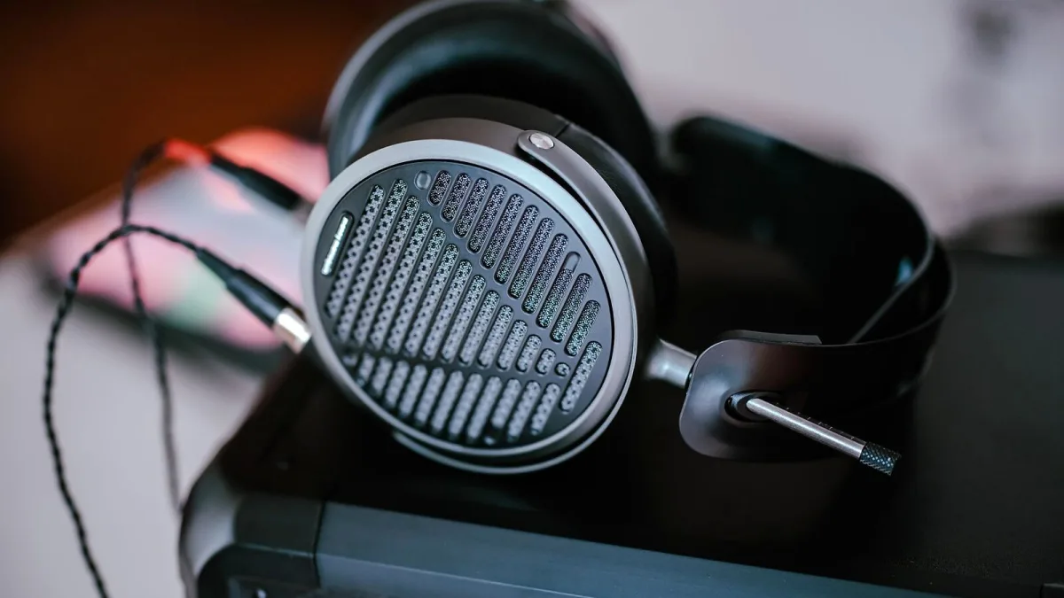 Meze Headphones for Beginners: A Complete Guide