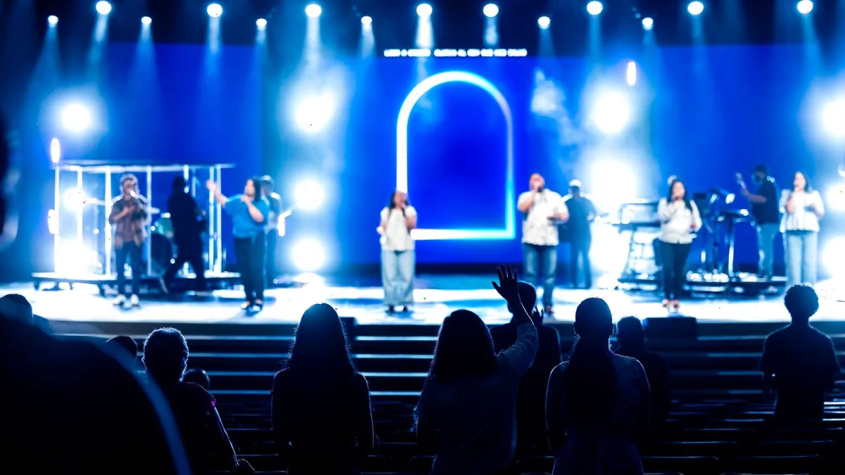 Stage Lighting for Beginners: A Complete Guide