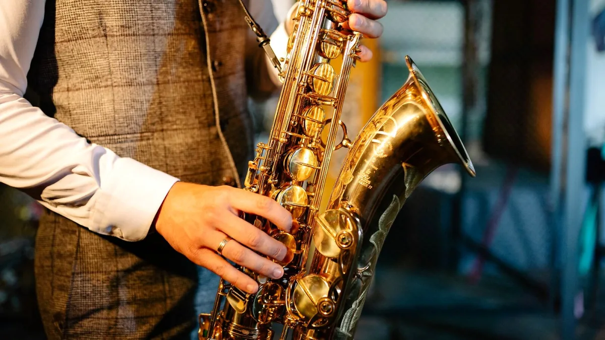 Tuba Explained: Features, Types and Tips