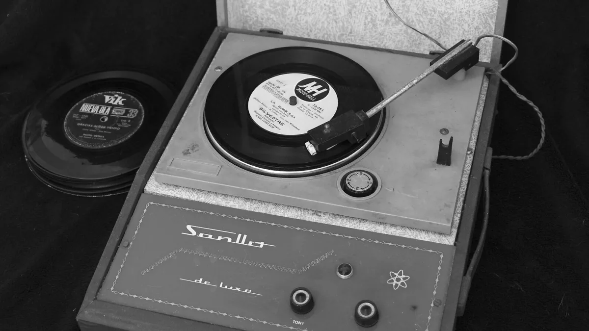 Turntable Cartridge Explained: Features, Types and Tips