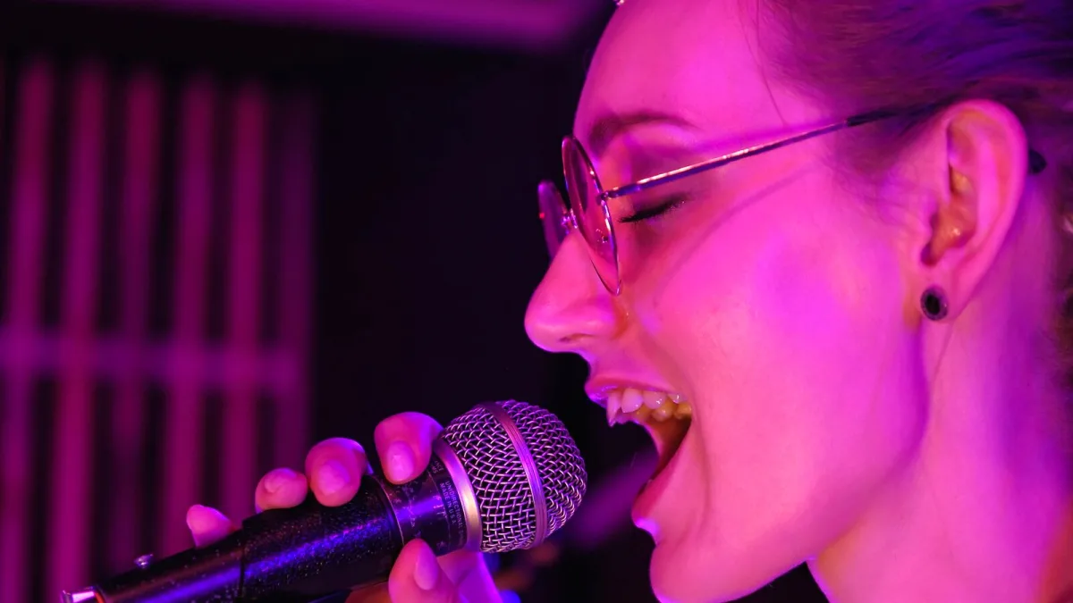 Vocal Samples: A Complete Buyer's Guide